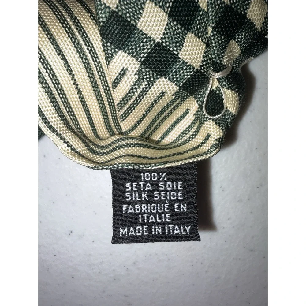 HUGO BOSS Men's 100% Silk Necktie ITALY Designer Geometric Green/Ivory  Tie